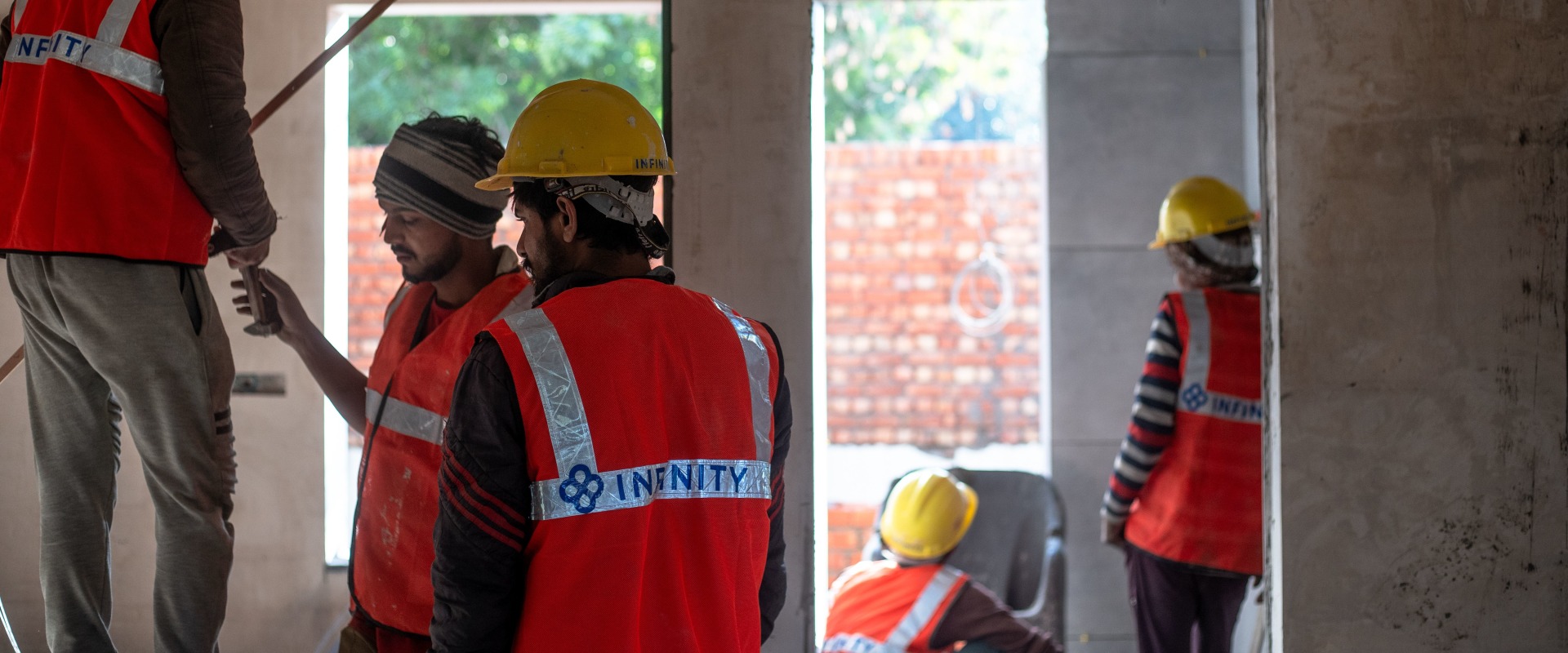 Expert Building Repair Solutions by a General Contractor