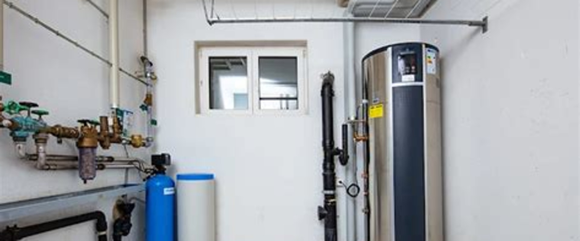 Efficient Heat Pump Boiler Installation for Swiss Homes